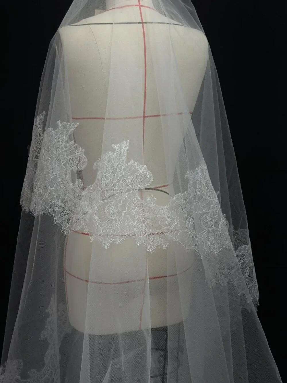 new with tag brand new veil with comb